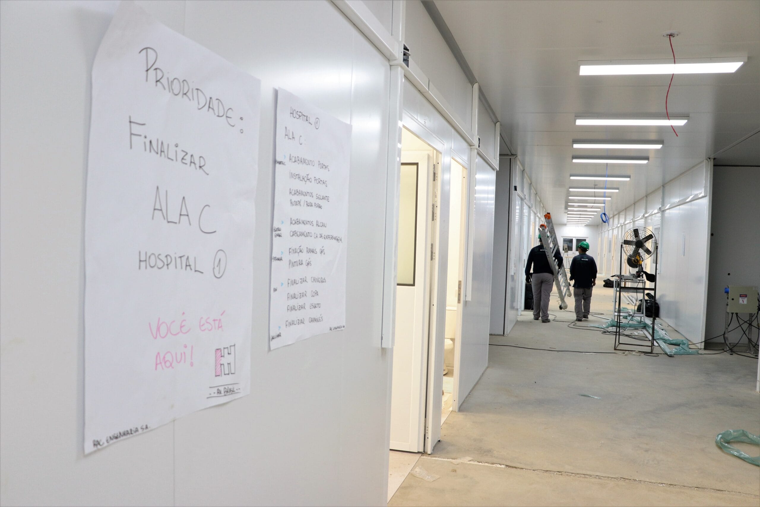 Construção em andamento do Centro Hospitalar Covid-19 da Fiocruz. Rio de Janeiro (RJ), 15 abr. 2020. Foto: Peter Ilicciev. Acervo CCS/Fiocruz.