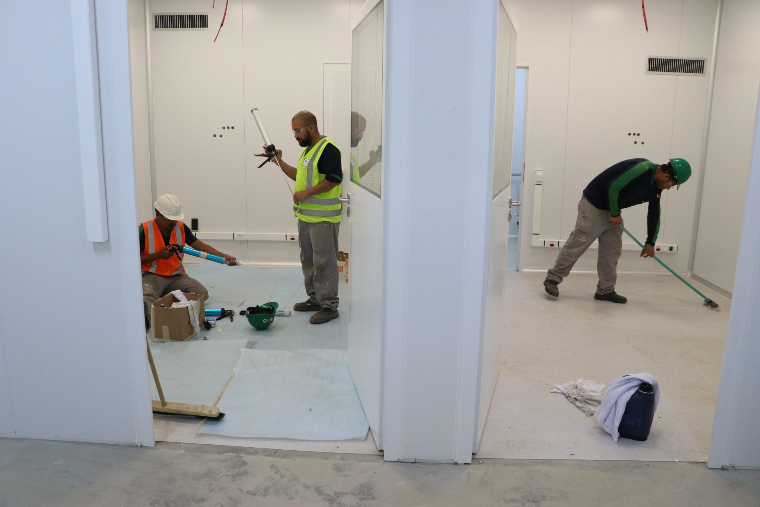Construção em andamento do Centro Hospitalar Covid-19 da Fiocruz. Rio de Janeiro (RJ), 15 abr. 2020. Foto: Peter Ilicciev. Acervo CCS/Fiocruz.