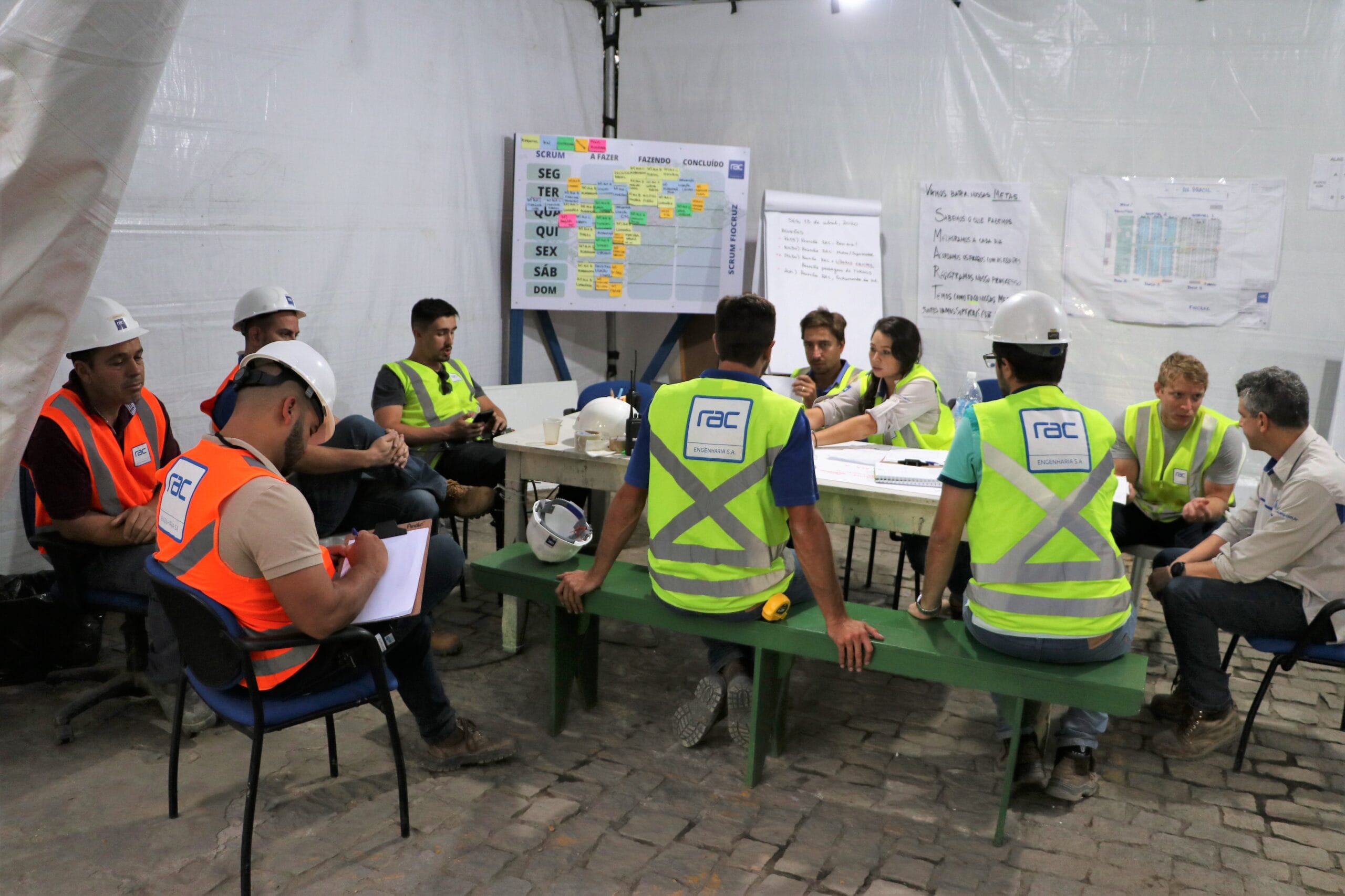 Construção em andamento do Centro Hospitalar Covid-19 da Fiocruz. Rio de Janeiro (RJ), 15 abr. 2020. Foto: Peter Ilicciev. Acervo CCS/Fiocruz.