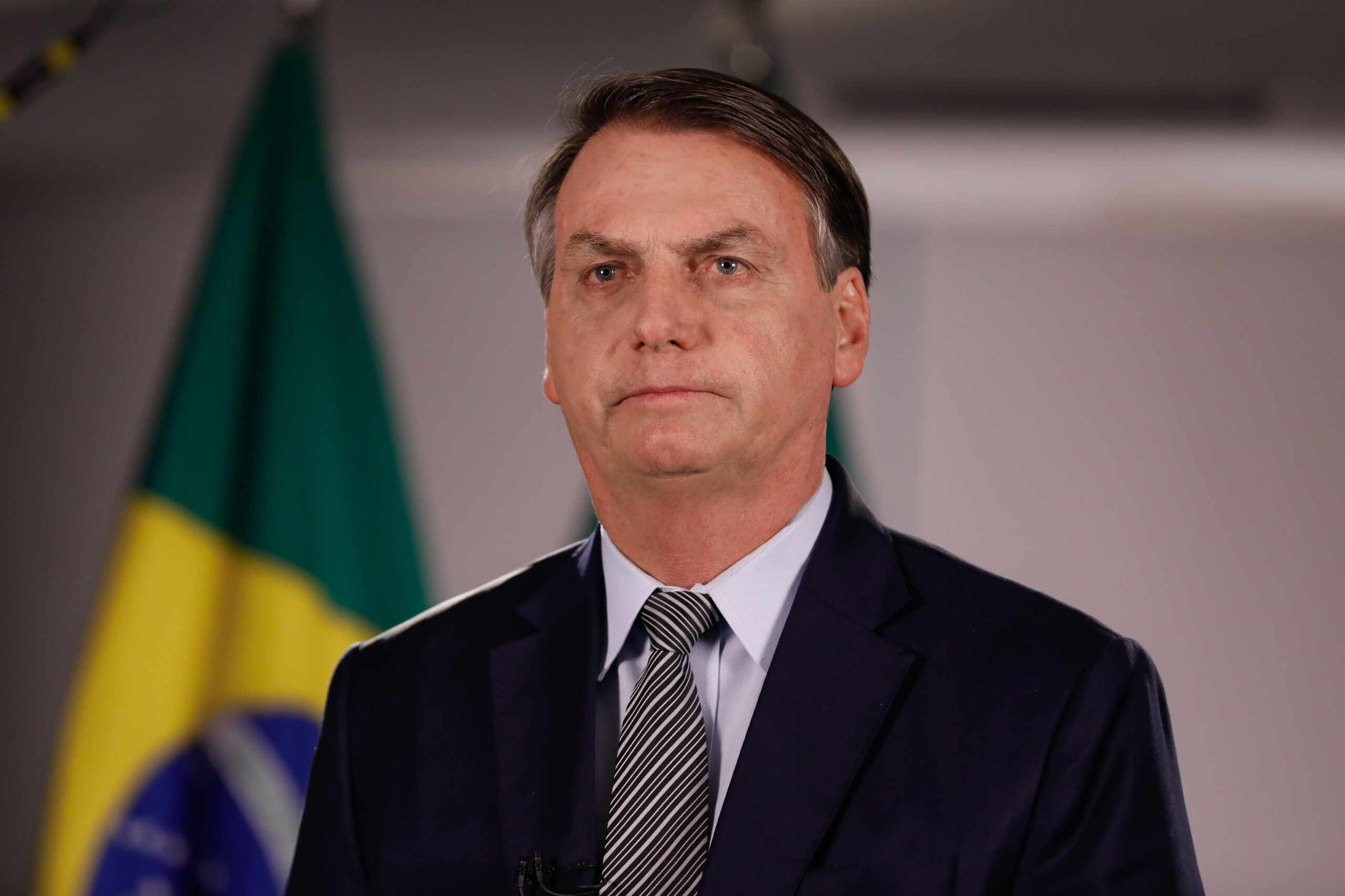 Bolsonaro diz que quem tomar vacina pode “virar jacaré”