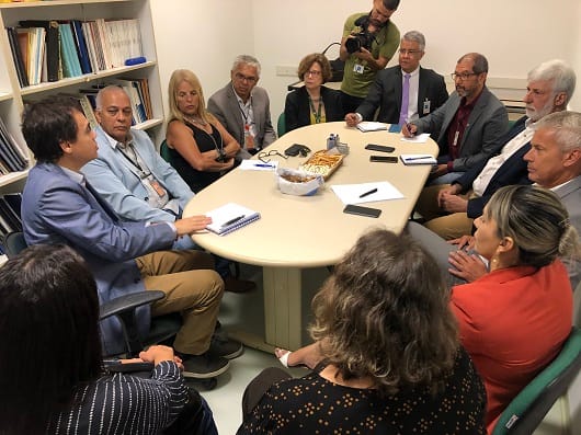 Fiocruz e Ministério da Saúde alinham procedimentos para diagnóstico no Brasil